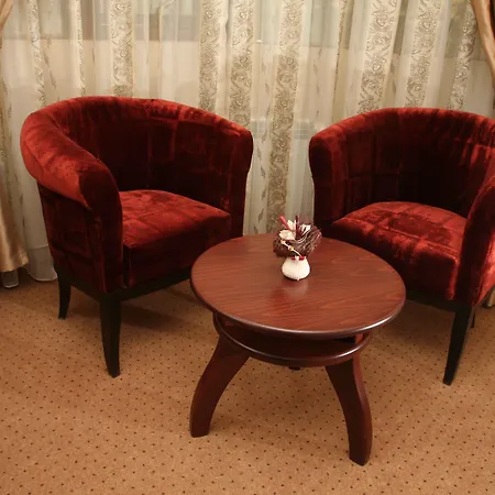 Hotel Favorit 3*