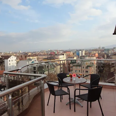 Hotel Favorit