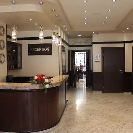 Hotel Favorit 3*