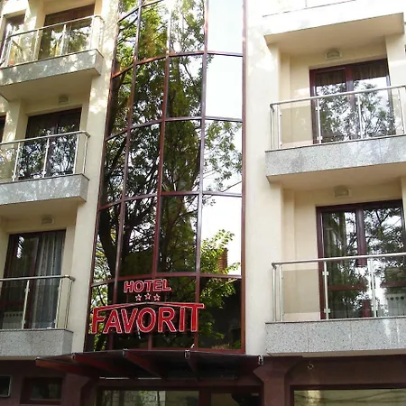 Hotel Favorit 3*