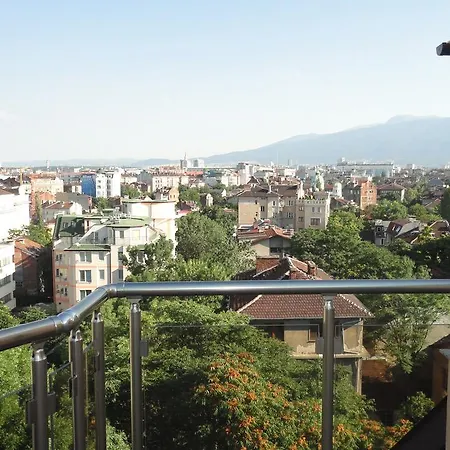 Favorit Hotel 3*