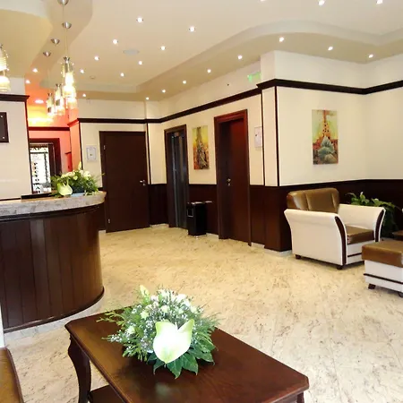 Hotel Favorit 3*