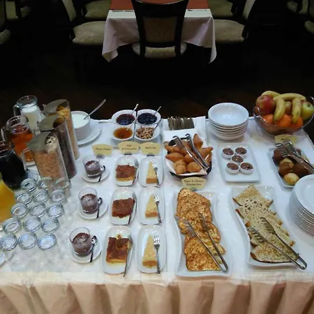 Hotel Favorit