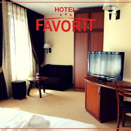 Hotel Favorit 3*